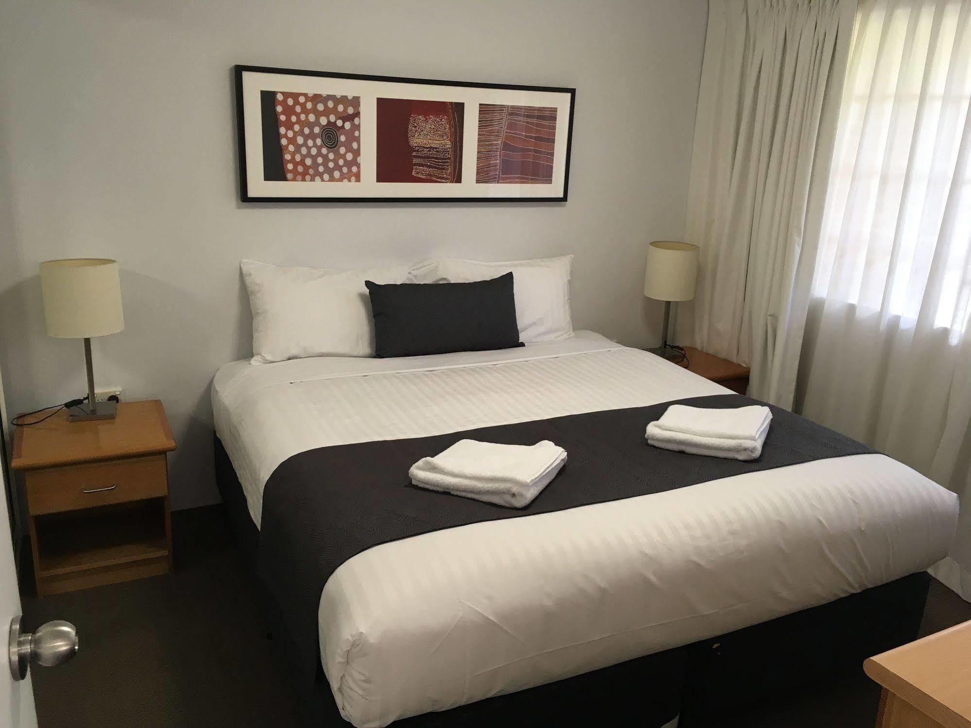 Oxley Court apartamentos con servicio Camberra Exterior foto