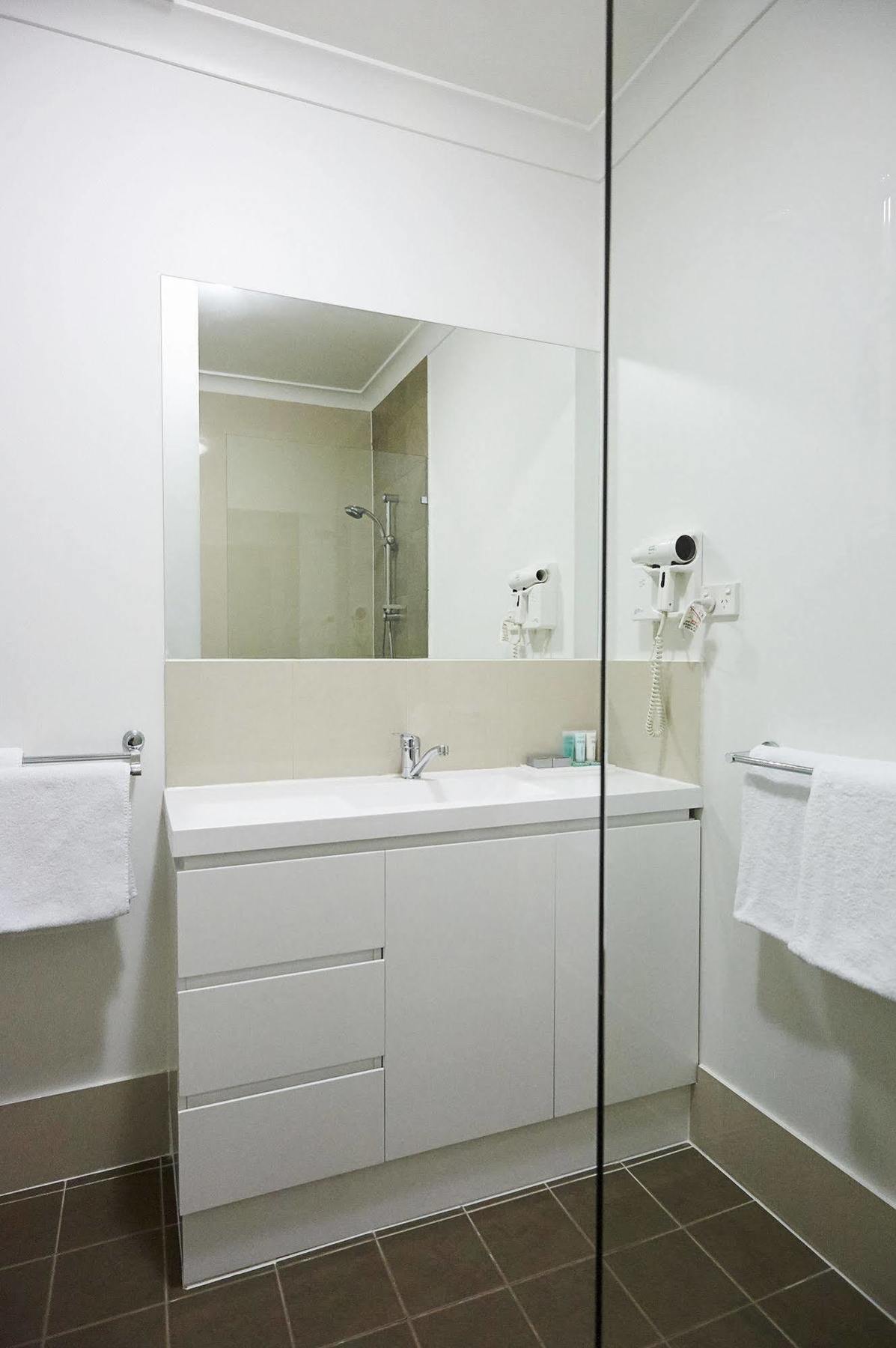 Oxley Court apartamentos con servicio Camberra Exterior foto